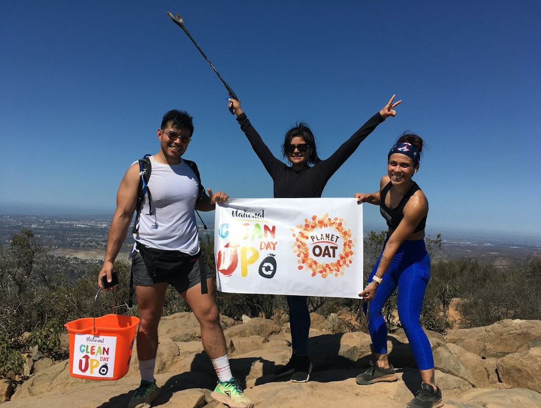 employees celebrating fitness milestone
